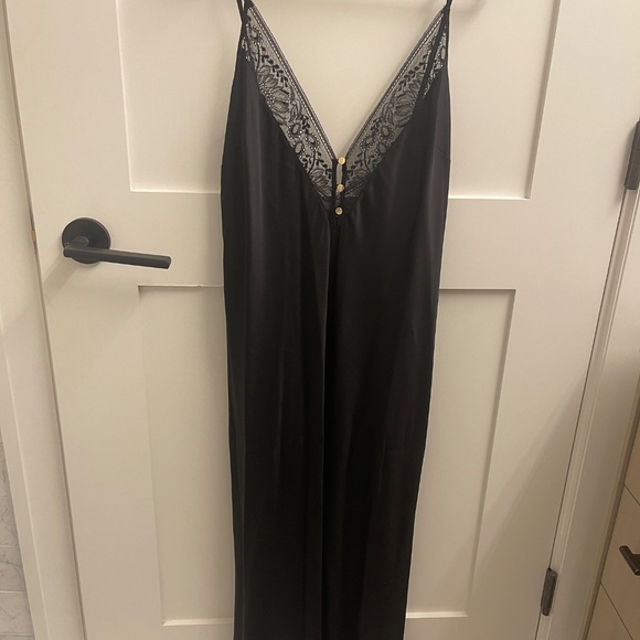 AUBADE Midnight Whisper Black Long Nightie (L) - Picture 6 of 9